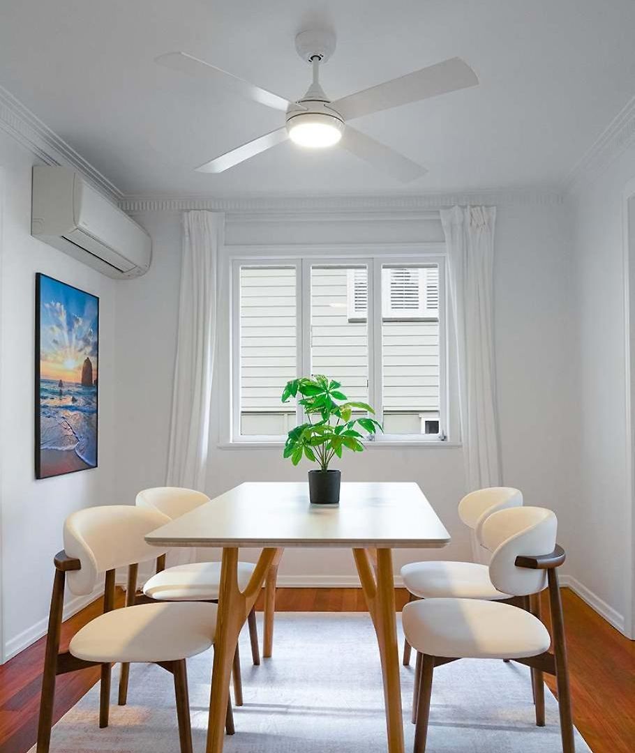 Greenslopes Retreat Stylish Near Hospital Holiday home Brisbane