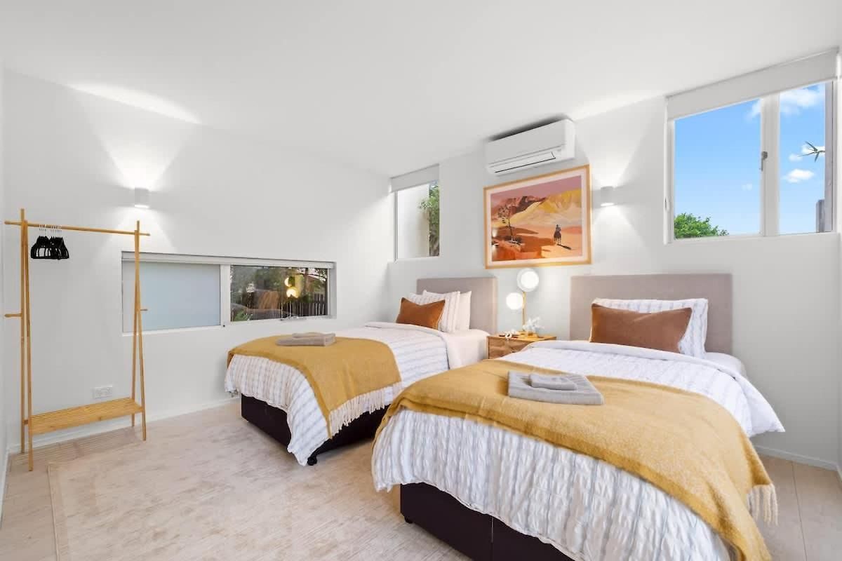 Exclusive Stylish Townhome - New Farm