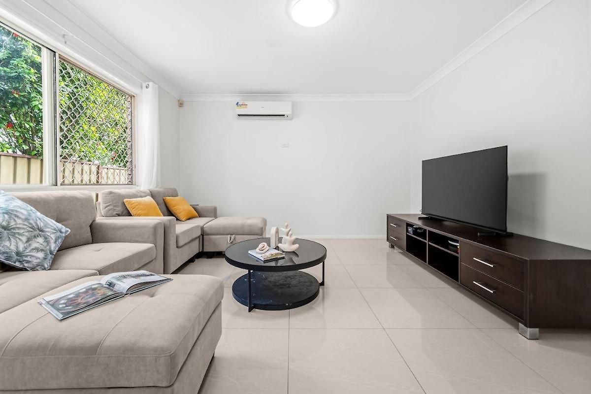 4br House Close To Sunnybank, Qeii Hospital,griffith Nathan,nissan Arena *
