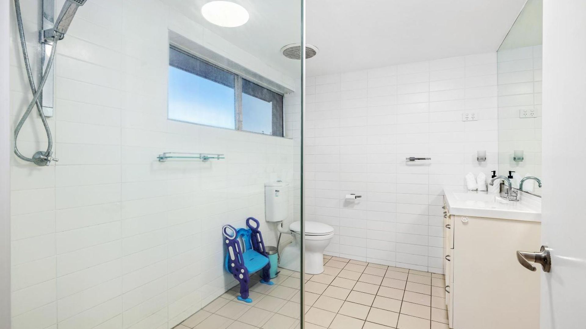 Holiday home Family Retreat Pool Games Bbq Near Cbd *