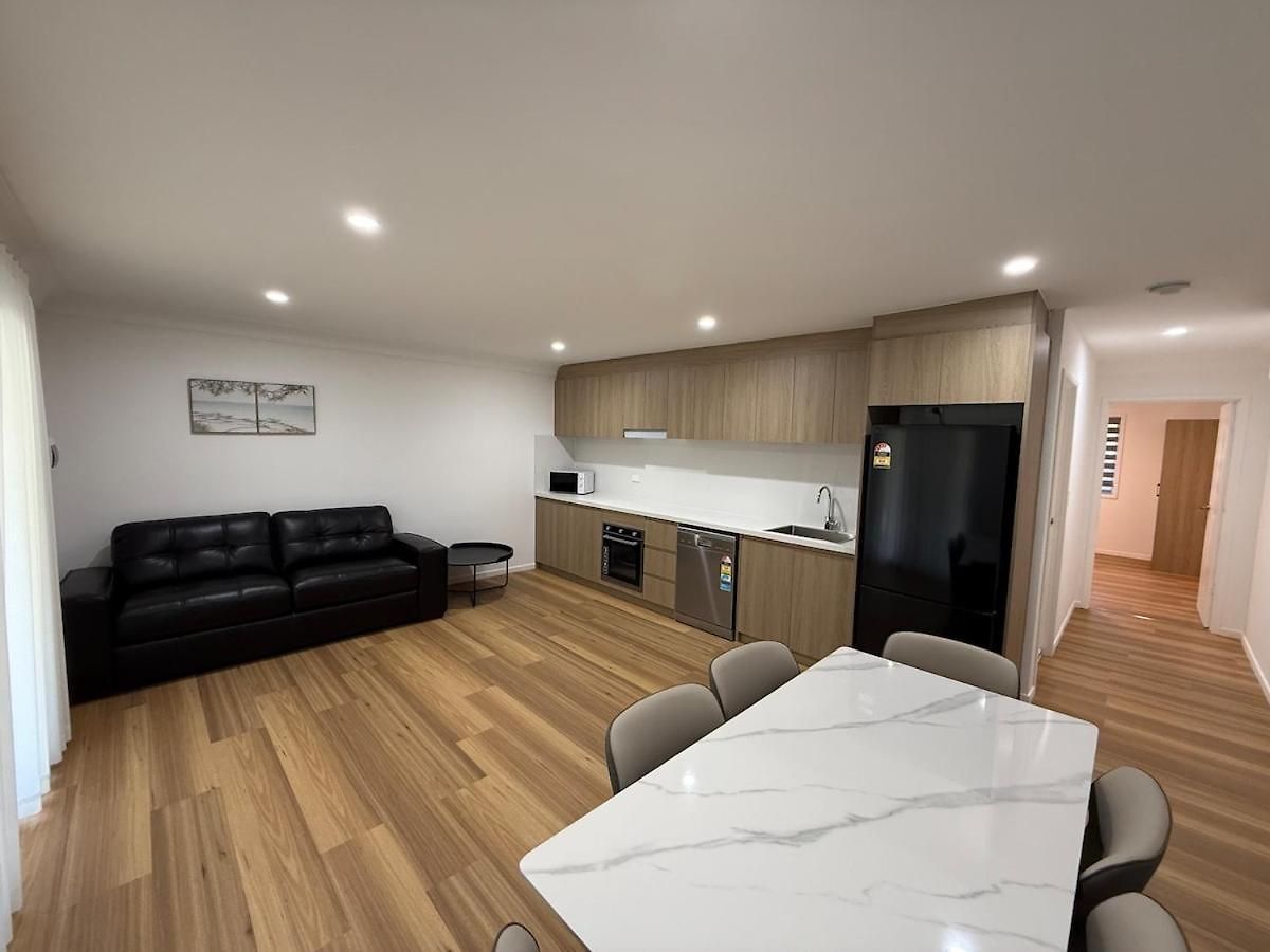 Villa Pet Friendly & Sunnybank Luxury House Brisbane