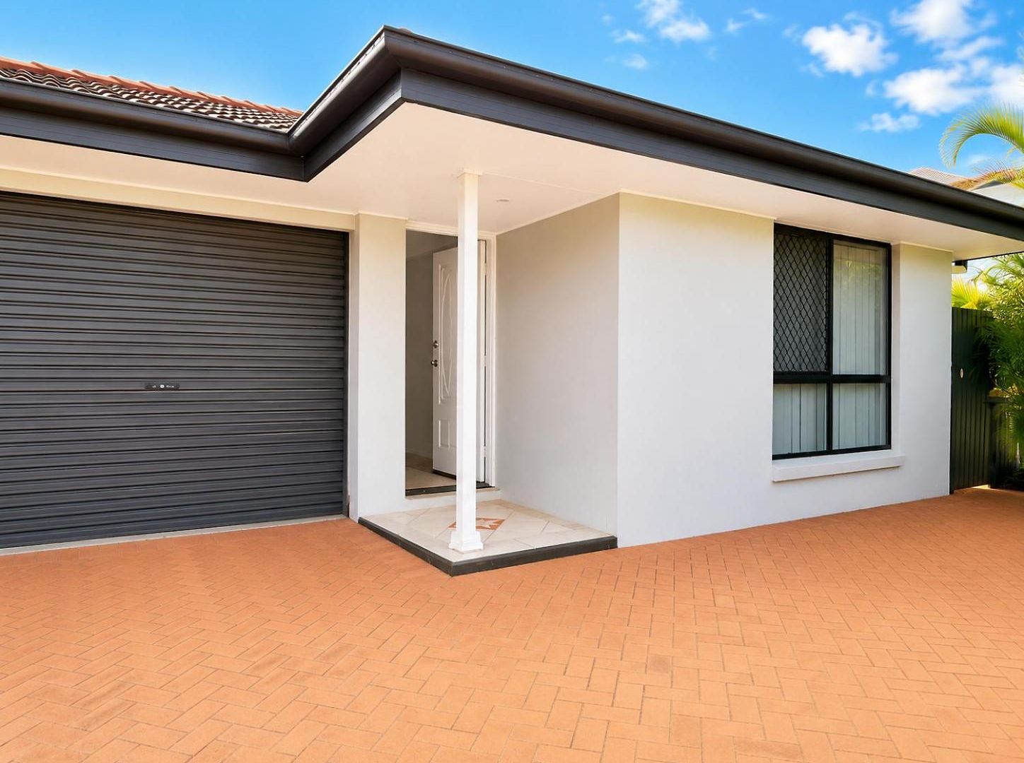 Mt Gravatt Affordable 4 Bedroom Family | Sleep 8 Brisbane