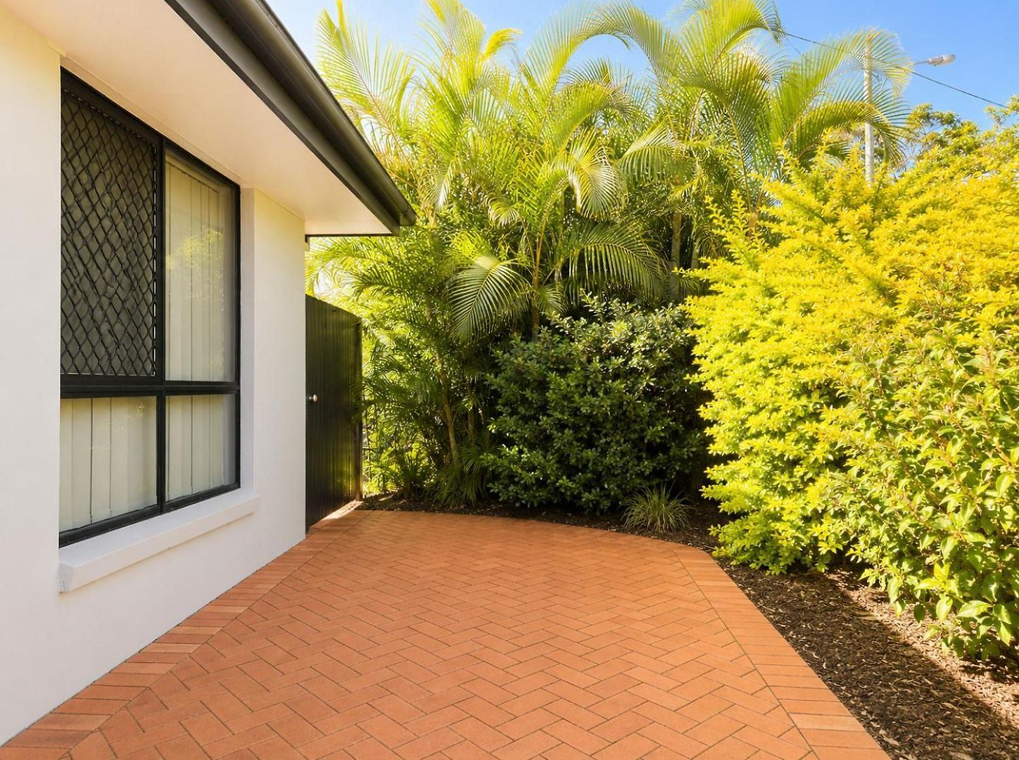 Mt Gravatt Affordable 4 Bedroom Family | Sleep 8 Holiday home
