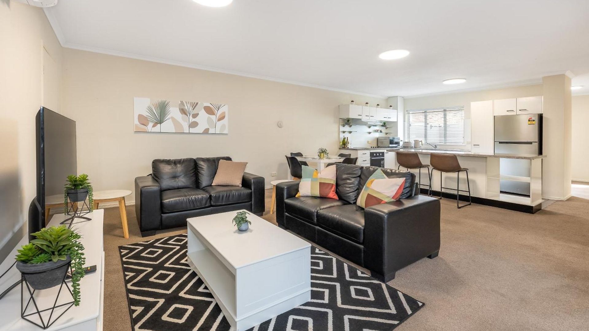 Huge Courtyard With Free Parking - Walk To Hsw, St And Valley Mall Apartment Brisbane