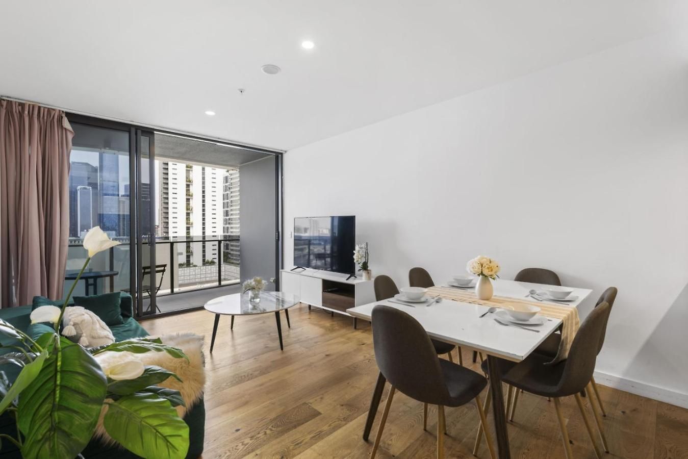 Big And Modern 3br Southbank Apartment *