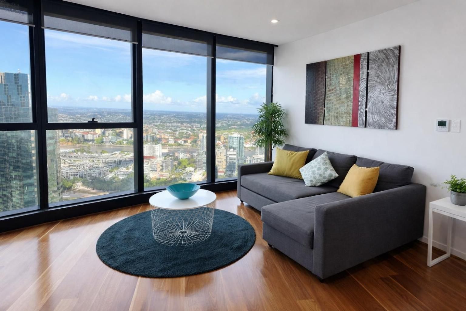 Sky-high Luxury On 50th Floor Breathtaking Views By Stylish Brisbane