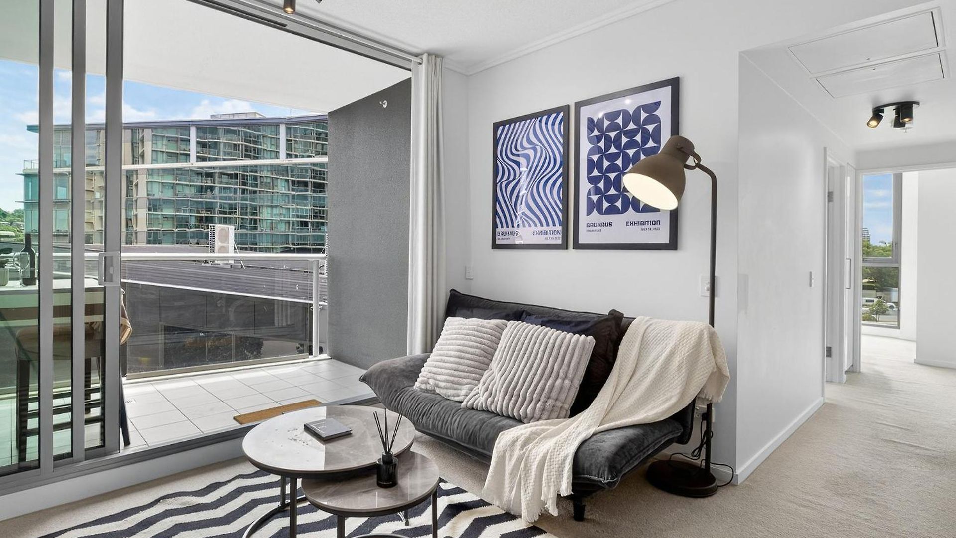 Apartment Portside Luxe Retreat 2br Free Parking & Pool Brisbane