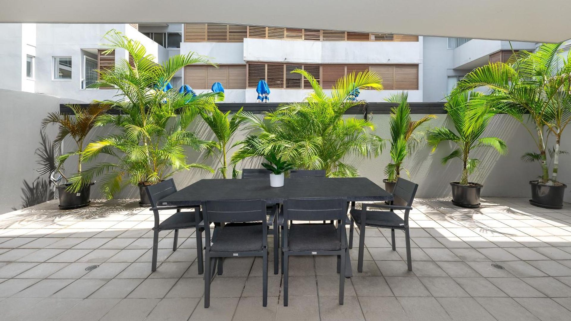Huge Terrace With Free Parking In The Heart Of Fortitude Valley *