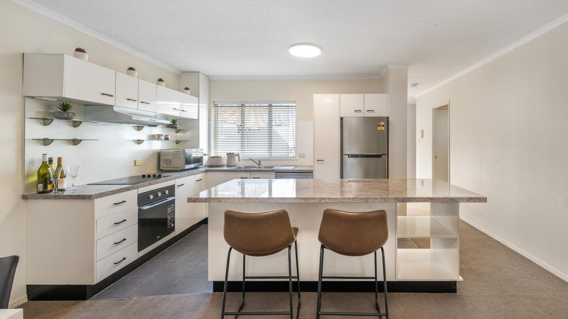 Huge Courtyard With Free Parking - Walk To Hsw, St And Valley Mall Apartment Brisbane