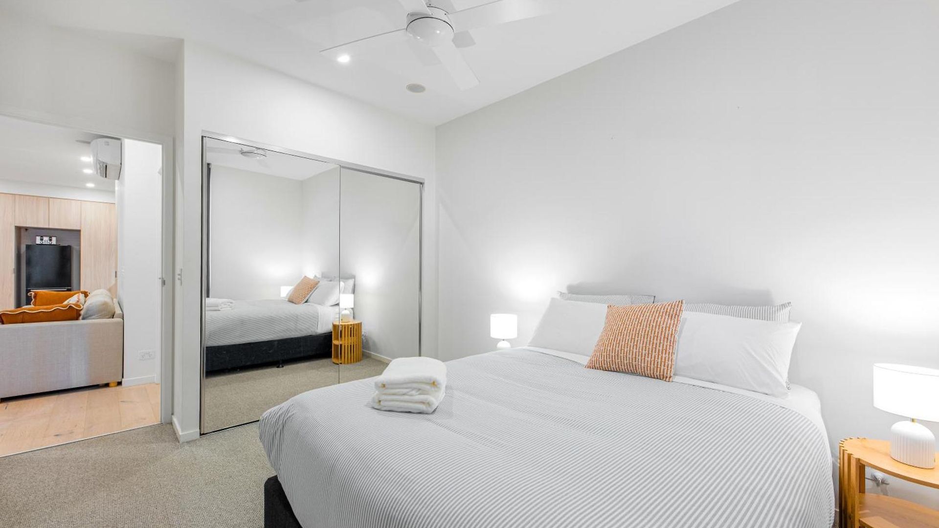 The Park Life A West End 2 Bed Retreat Apartment *