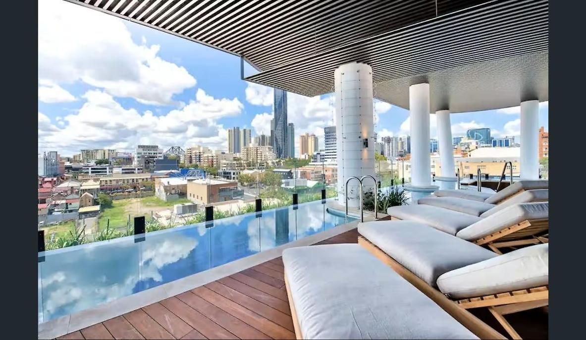Twilight Views 2br In Fortitude Valley & Parking