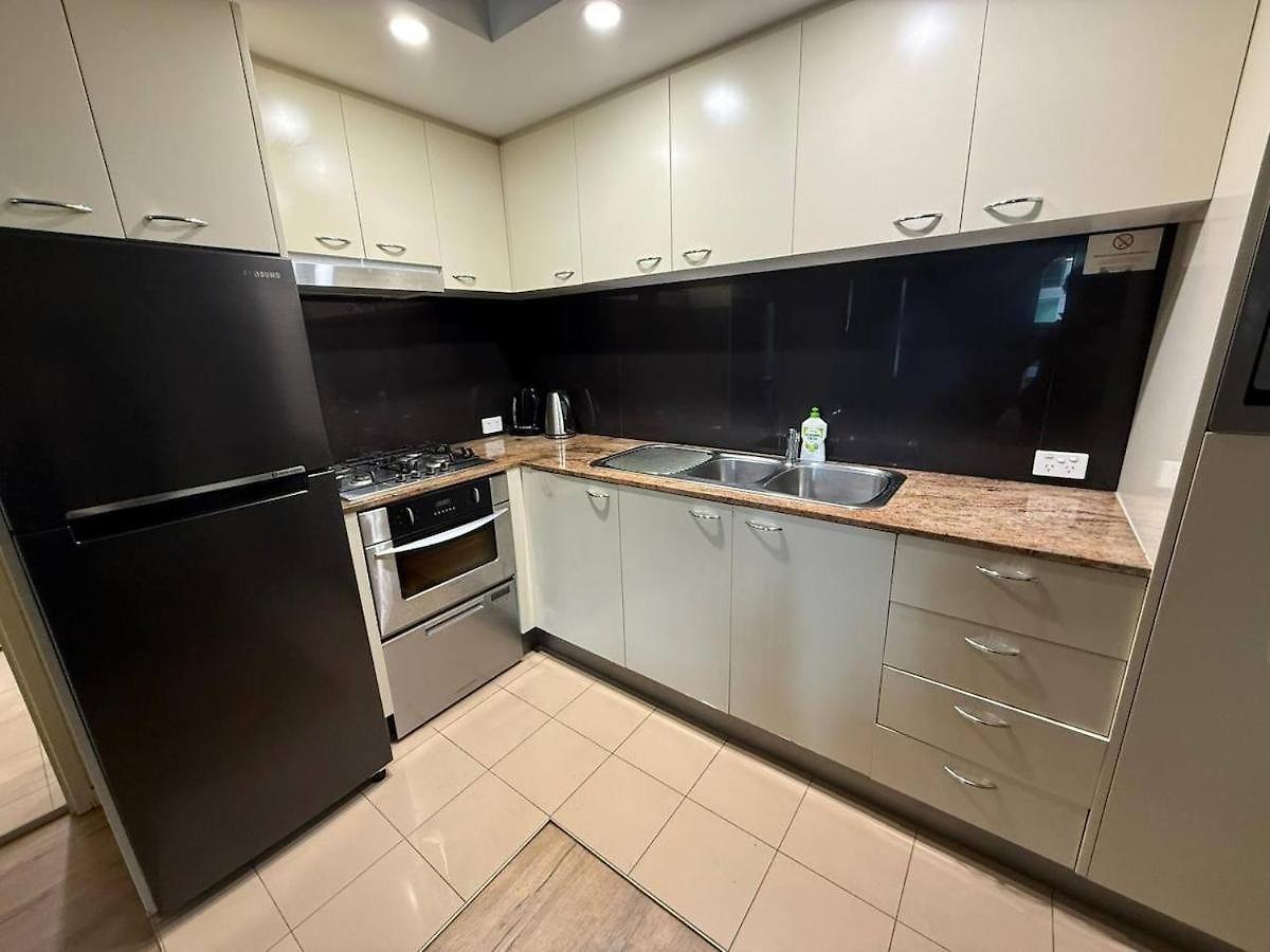 Cozy 2br In Brisbane