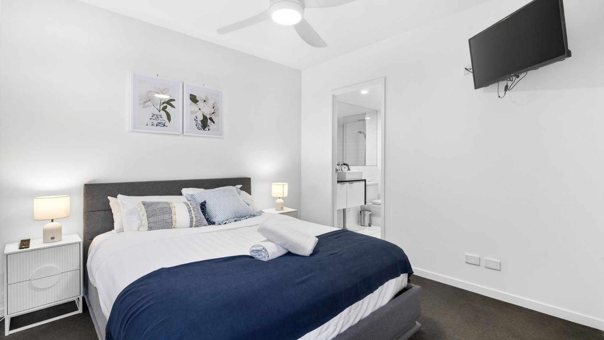 Luxury 2bed2bath With Pool, Parking, Gym And Views * Brisbane