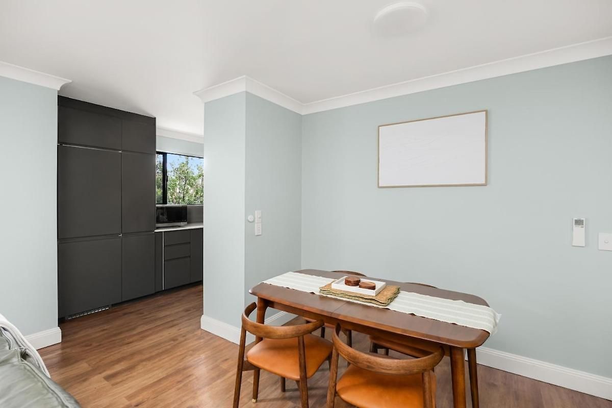 Spacious 2br Stay, Parking Pool & Balcony Apartment Brisbane