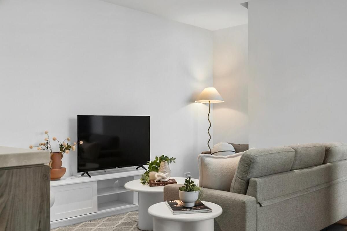 Twilight Views 2br In Fortitude Valley & Parking Brisbane