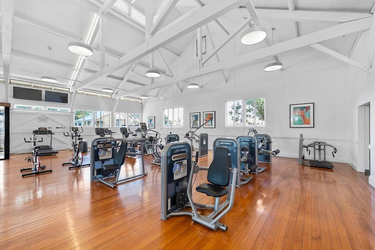Penthouse Sleep 6 - Cbd Views - Pools - Games - Baby Apartment Brisbane