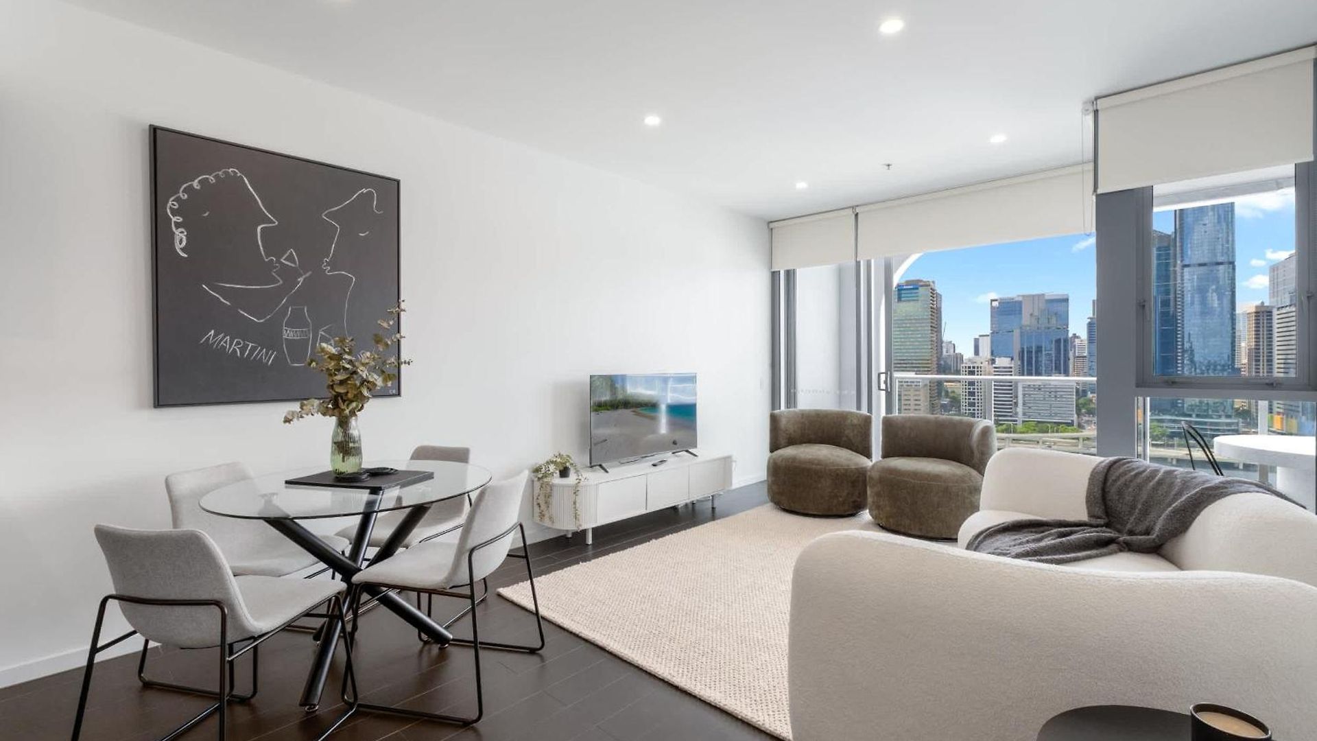 Apartment Fab! Skyline Cbd Views Over South Bank Brisbane