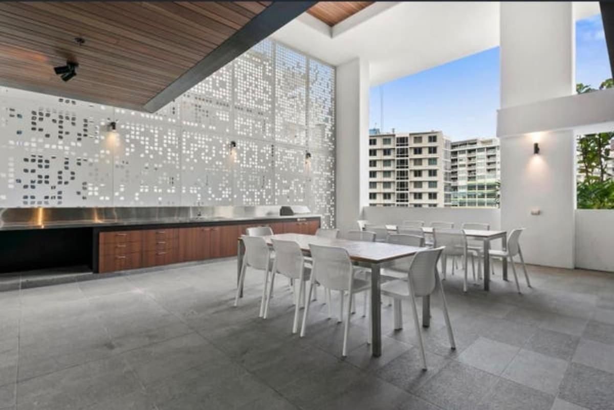 Stylish 1br With Pool & Gym * Brisbane