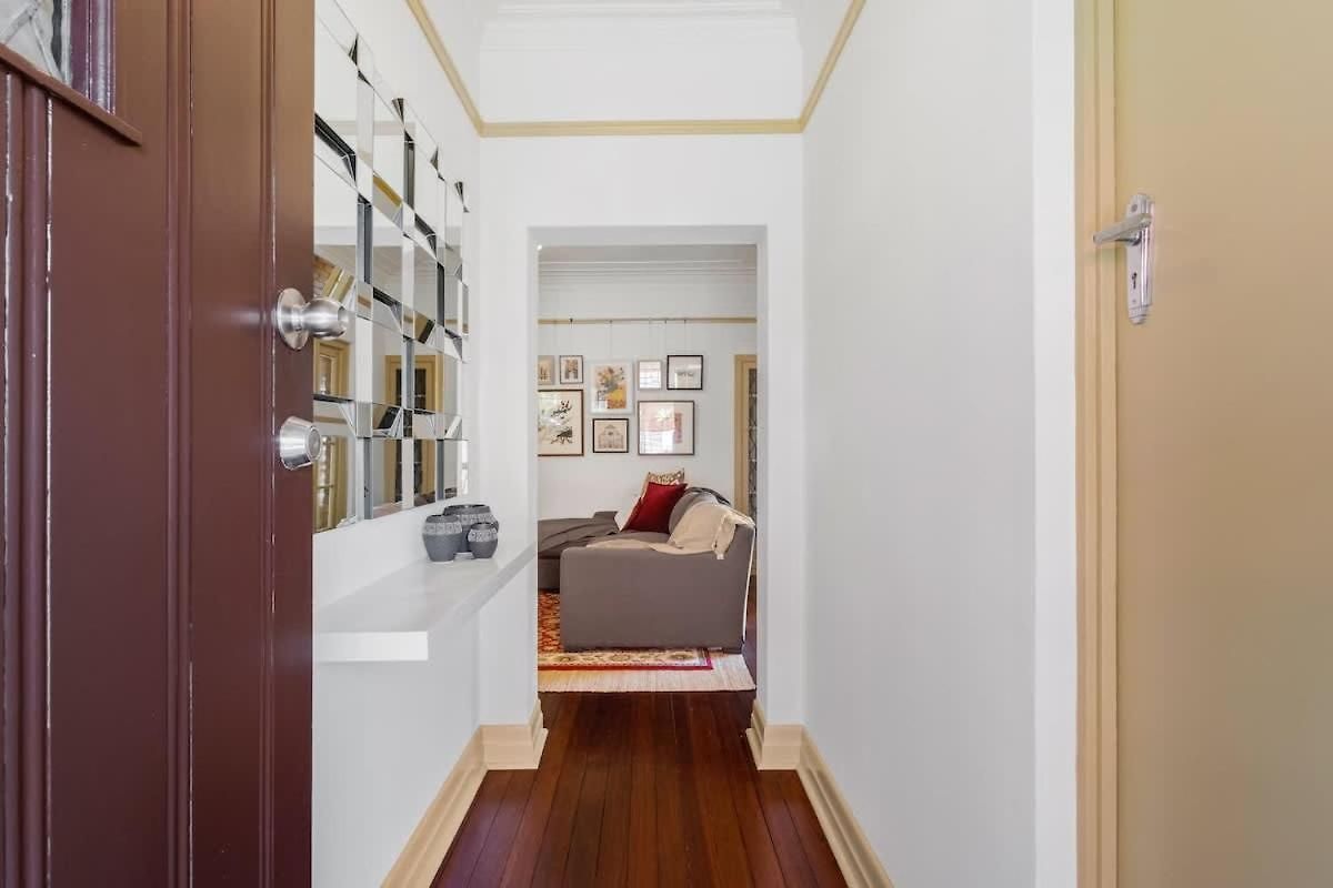 Art Deco Elegance In New Farm