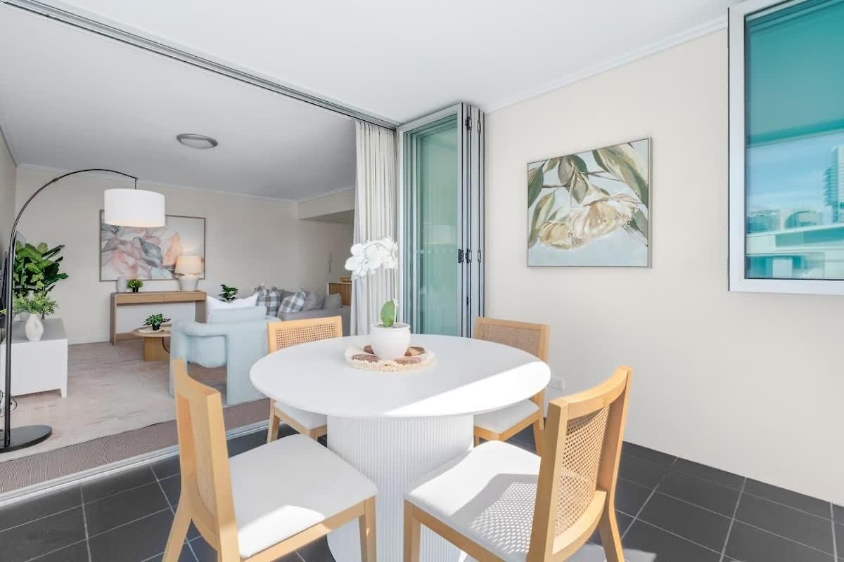 Escape 2bed-2bath-1car-pool-views - Cbd Apartment