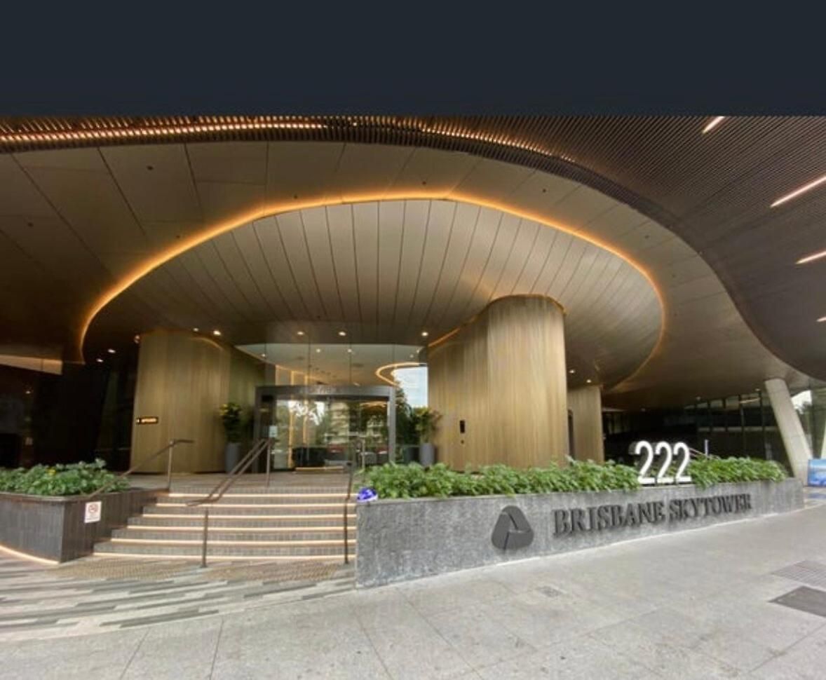 Sky-high Luxury On 50th Floor Breathtaking Views By Stylish