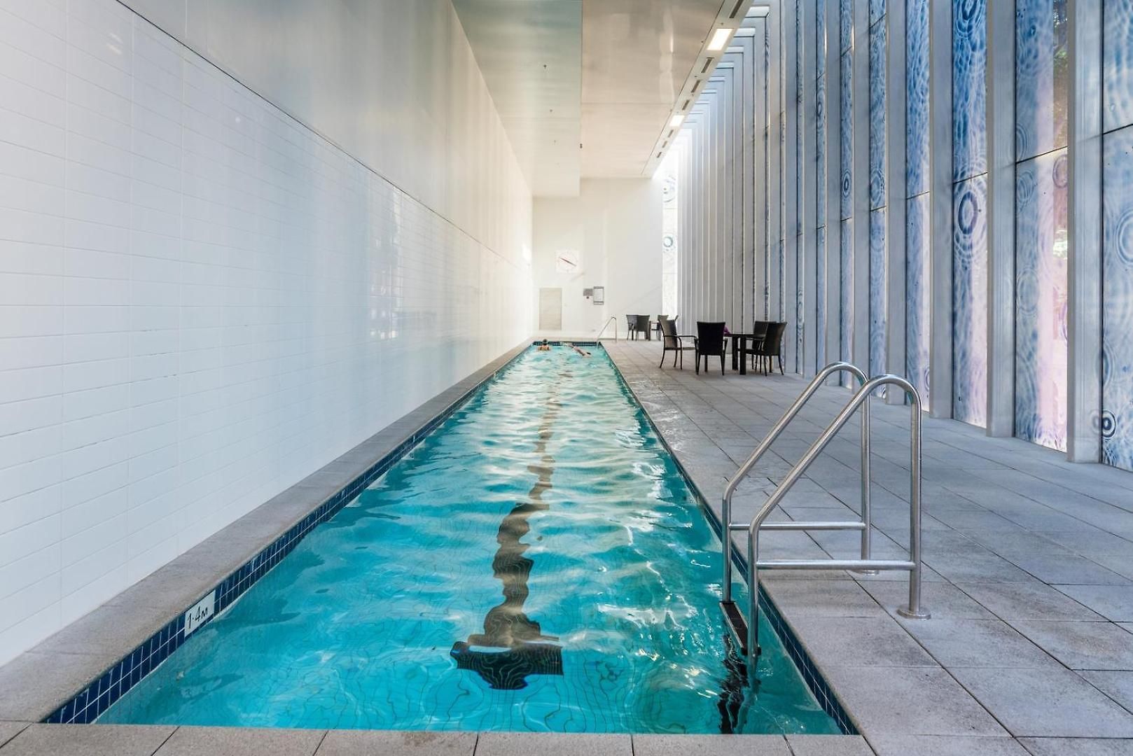 Modern 2br In Cbd | Pool | Gym | Parking