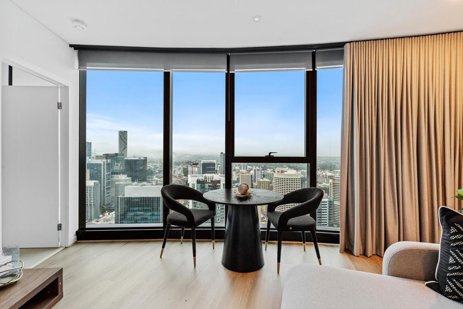Skytower Level 53 Free Parking Sleeps 5 Cbd *