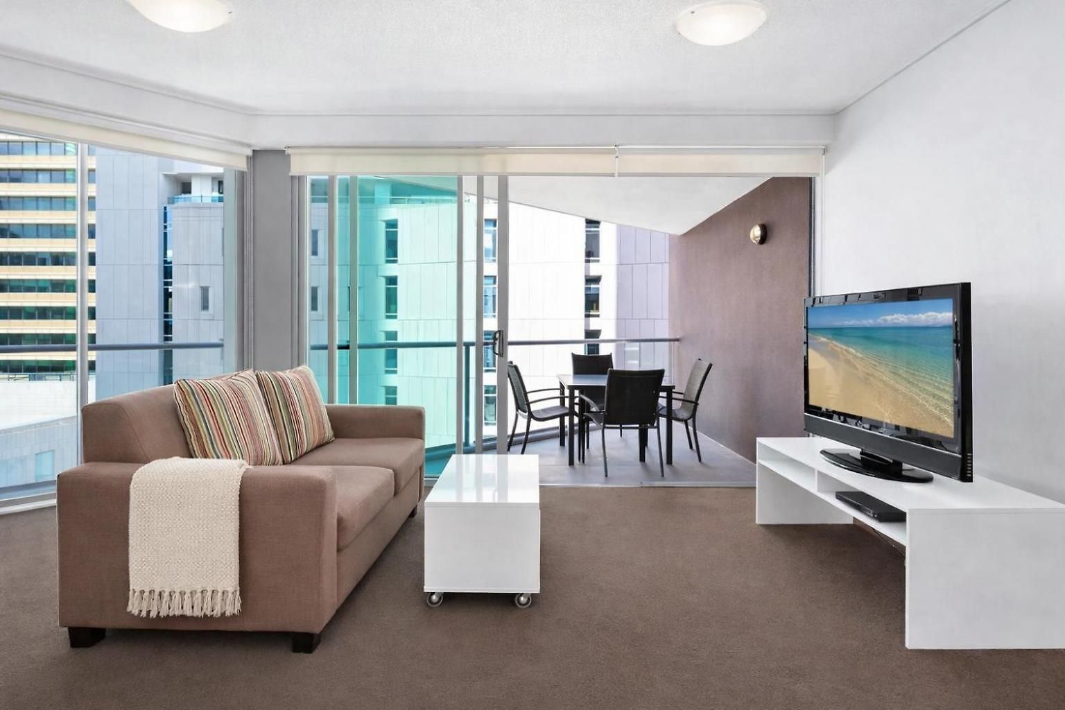 Cbd With Amenities *