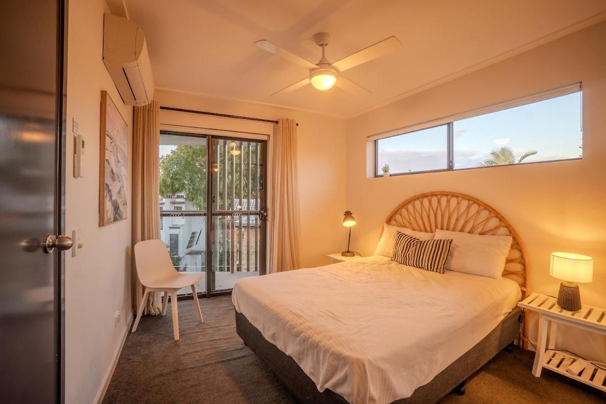 Sleeps 8 Near Uq 10 Mins Cbd Dual Living *
