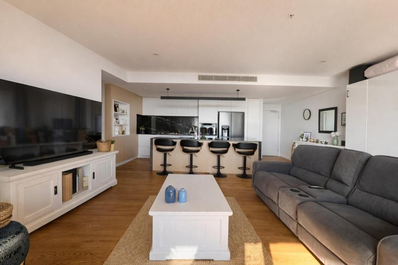 Designer 2 Bedroom In South
