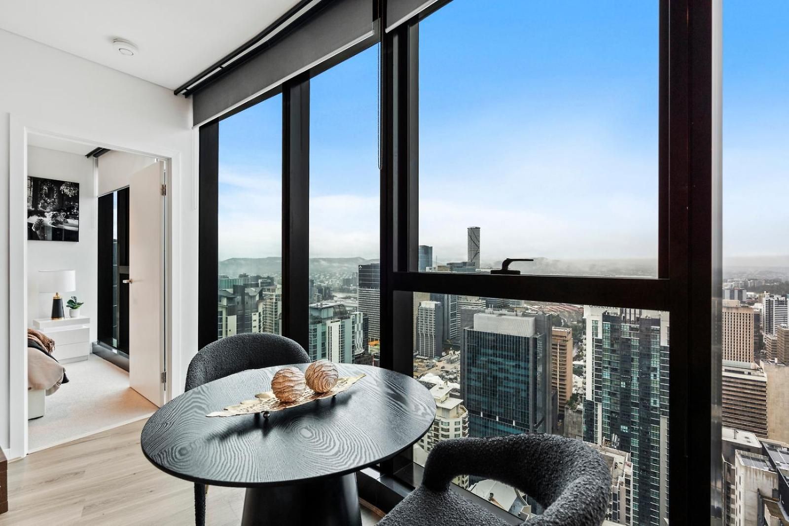Apartment Skytower Level 53 Free Parking Sleeps 5 Cbd