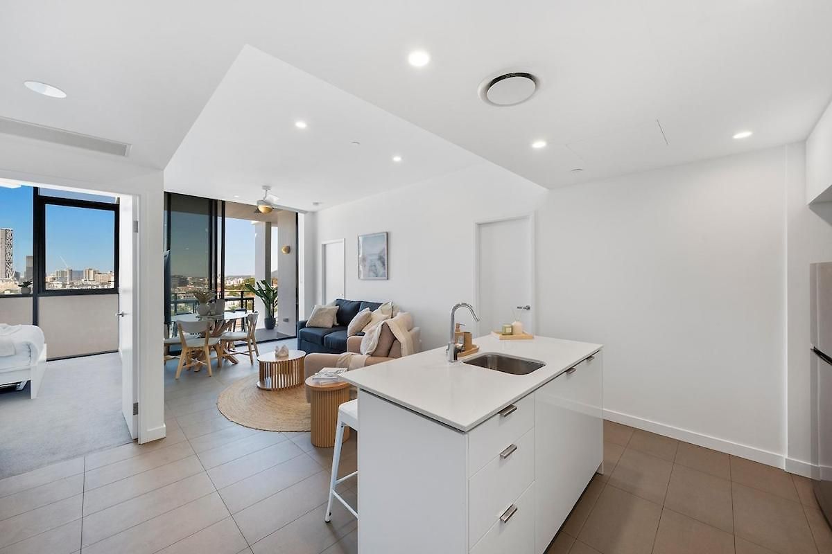 Penthouse Sleep 6 - Cbd Views - Pools - Games - Baby
