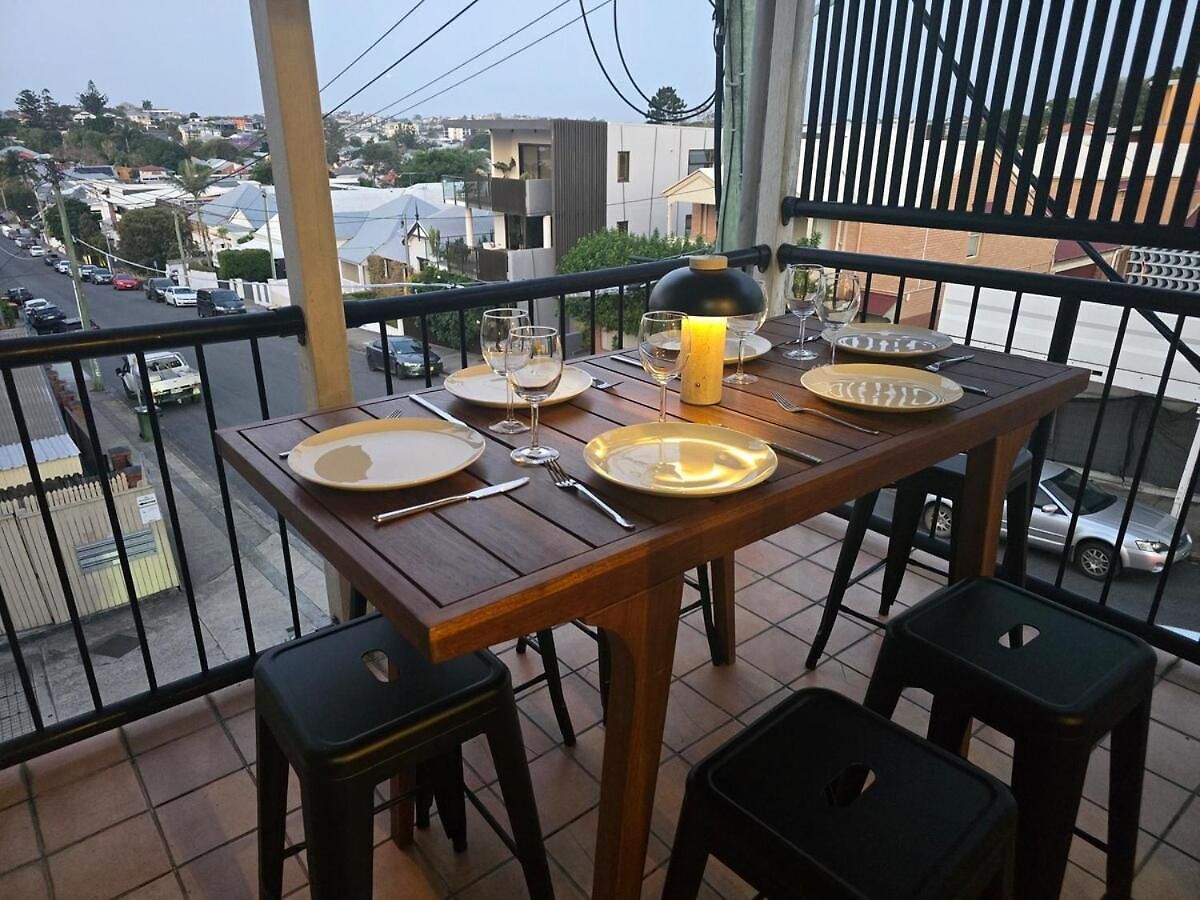 Apartment Romance And Rhythm Loft Above The Beat Of The Brisbane