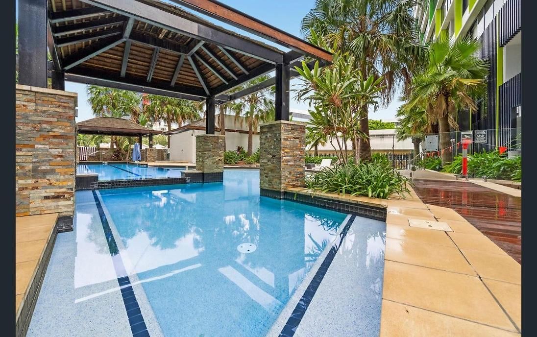 Apartment Penthouse Sleeps 8 - Cbd Views - Pools- Games - Baby Brisbane
