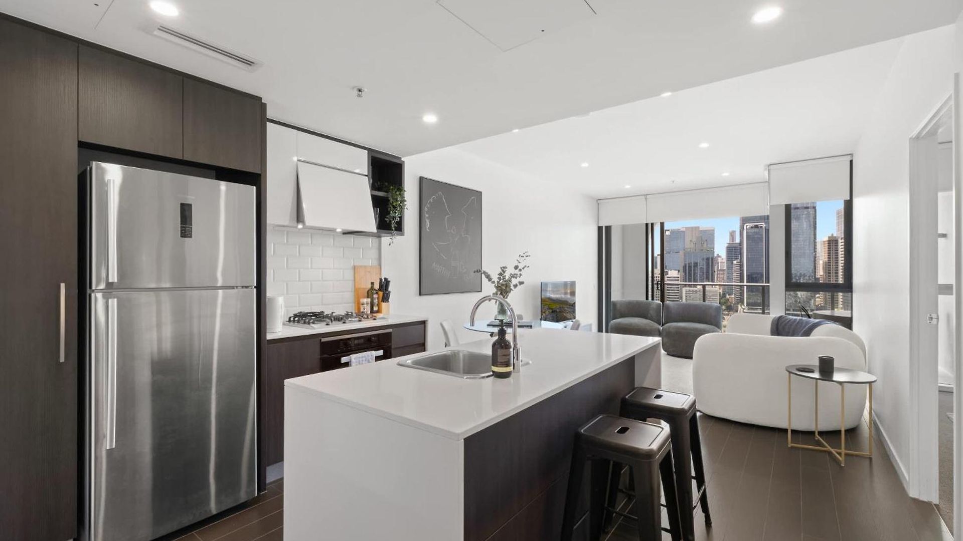 Fab! Skyline Cbd Views Over South Bank Apartment *