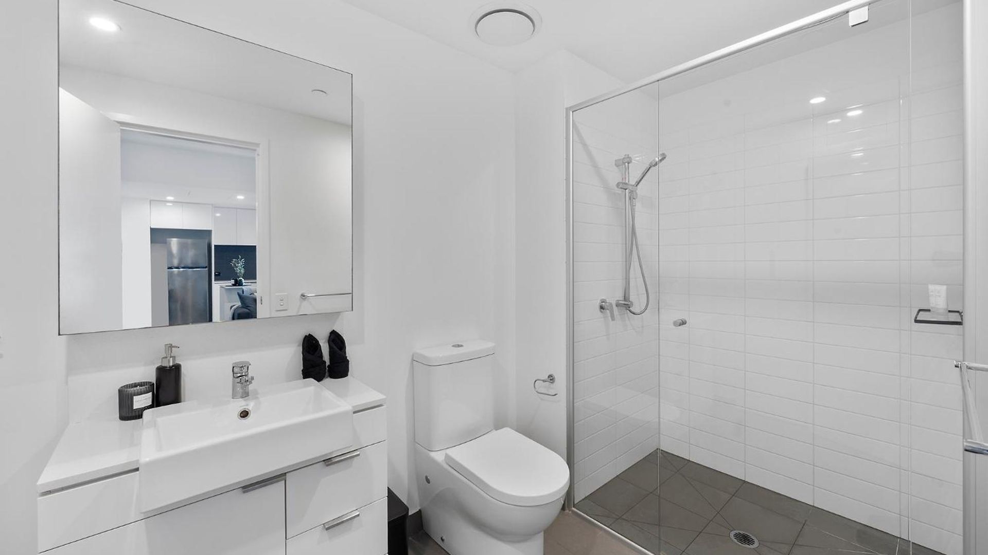 Penthouse Sleeps 8 - Cbd Views - Pools- Games - Baby Brisbane
