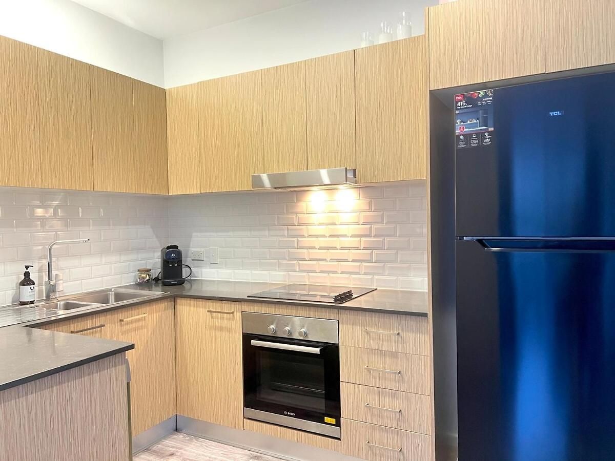 Cannon Hill 2br Retreat With Patio & Parking Brisbane