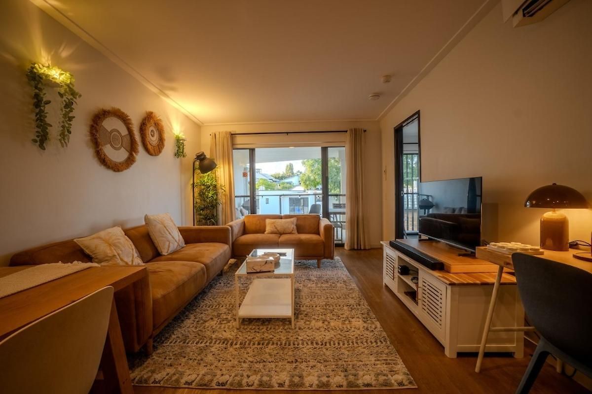 Apartment Sleeps 8 Near Uq 10 Mins Cbd Dual Living Brisbane