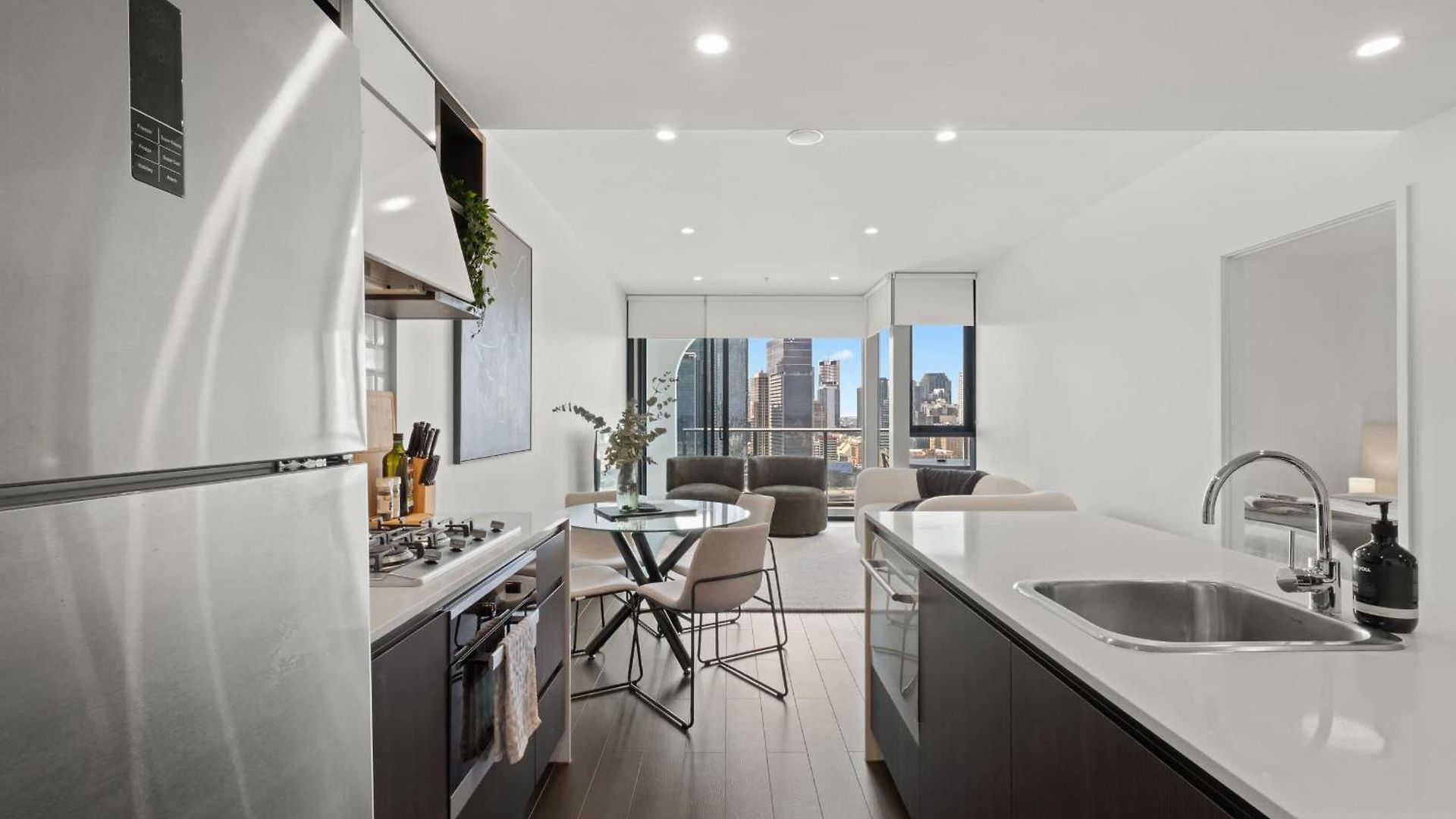 Apartment Fab! Skyline Cbd Views Over South Bank