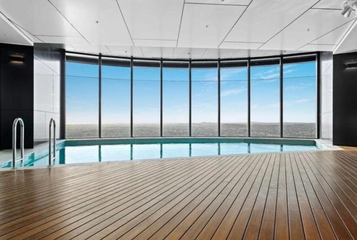 Sky-high Luxury On 50th Floor Breathtaking Views By Stylish Apartment Brisbane