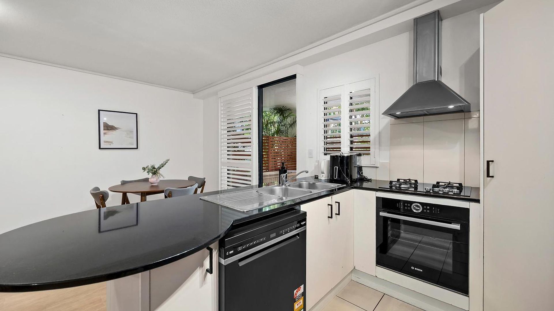 Apartment Resort-style 3br River And Hosp Parking And Pool Brisbane