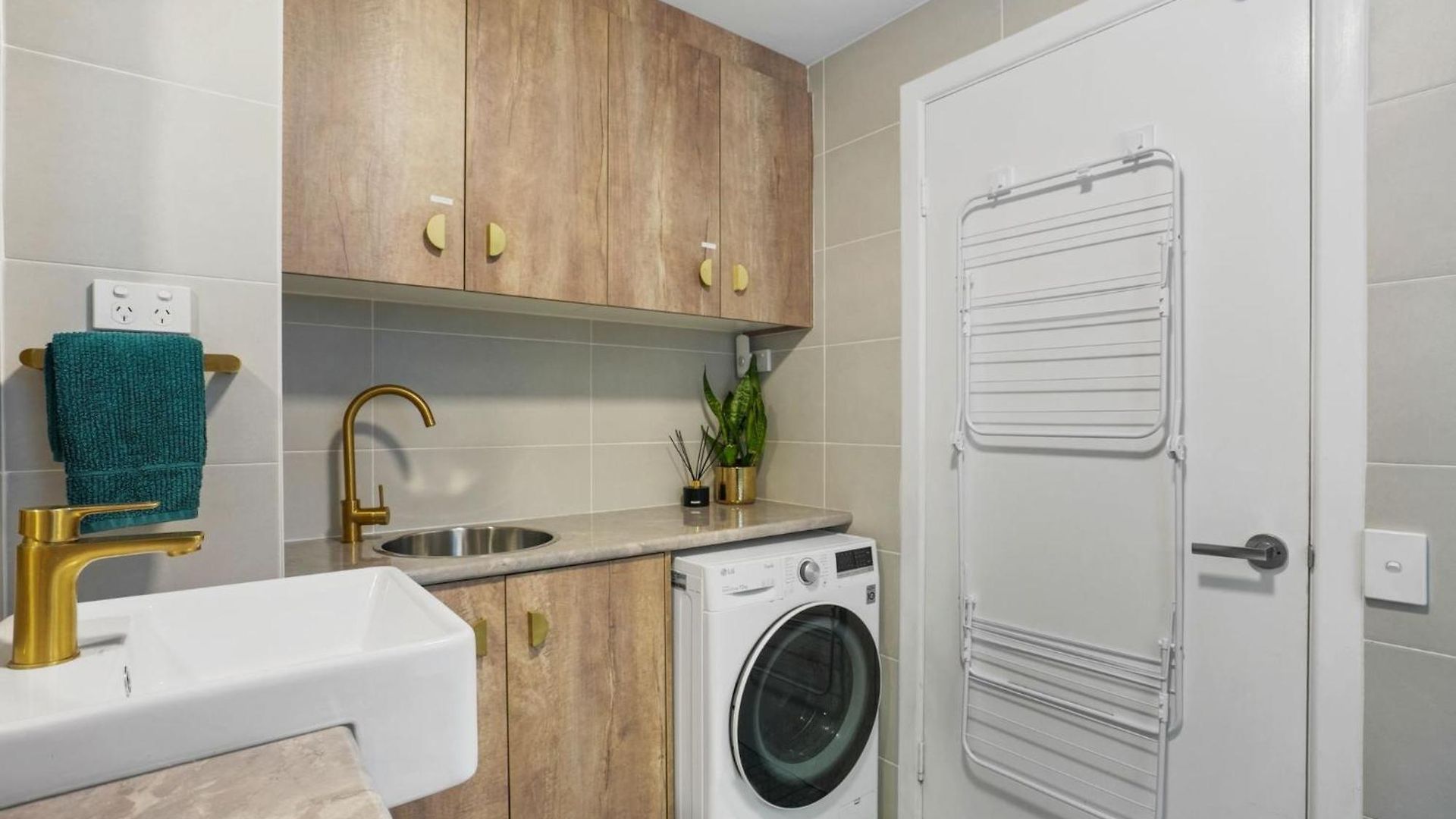 Peaceful 1-bed Near Brisbane's Heart Apartment *