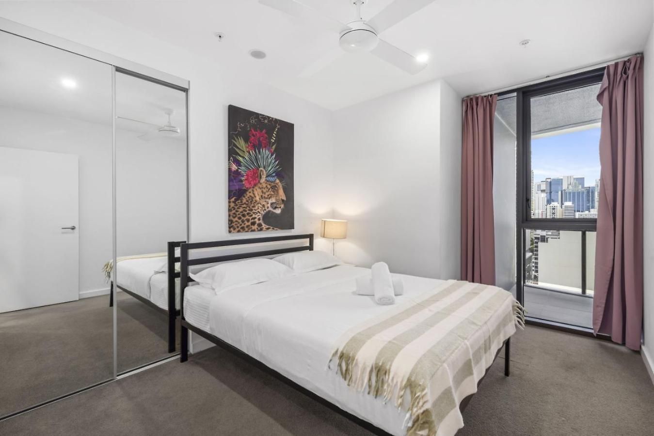 Big And Modern 3br Southbank Apartment Brisbane