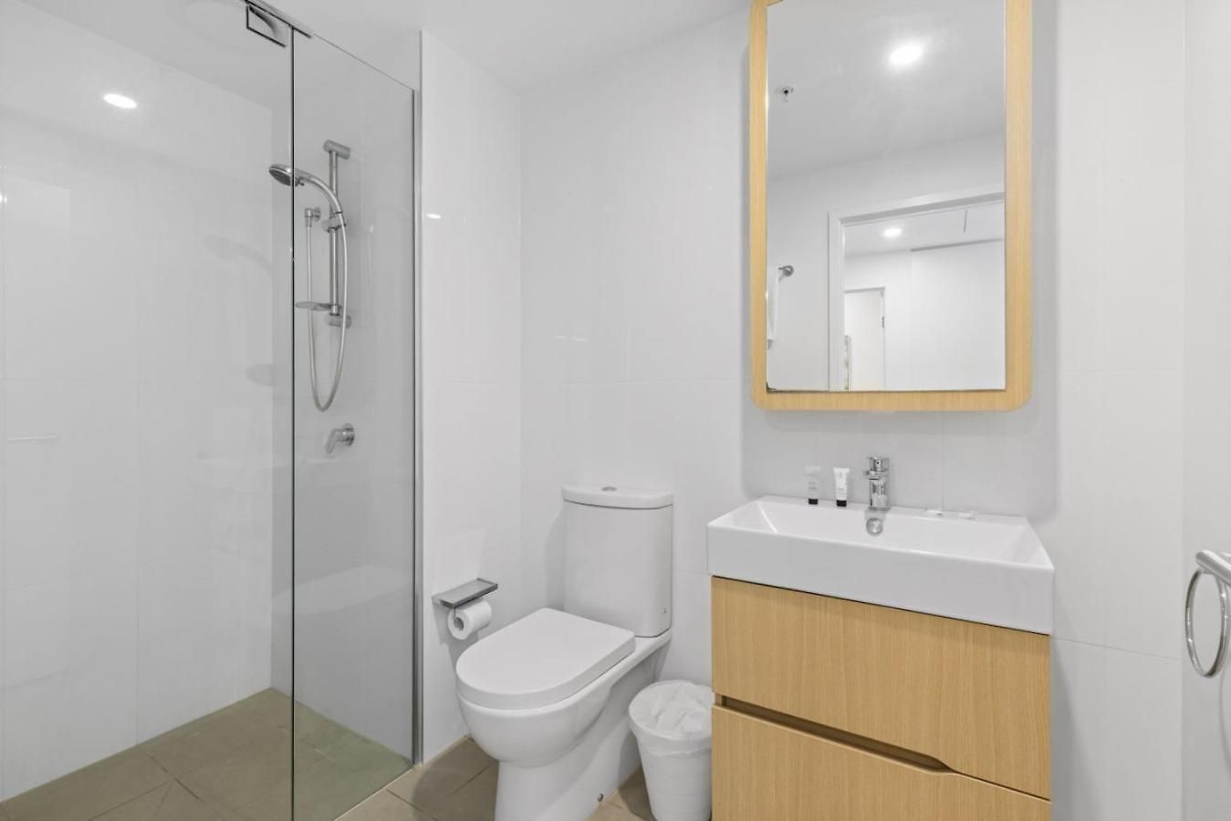 Apartment Big And Modern 3br Southbank *