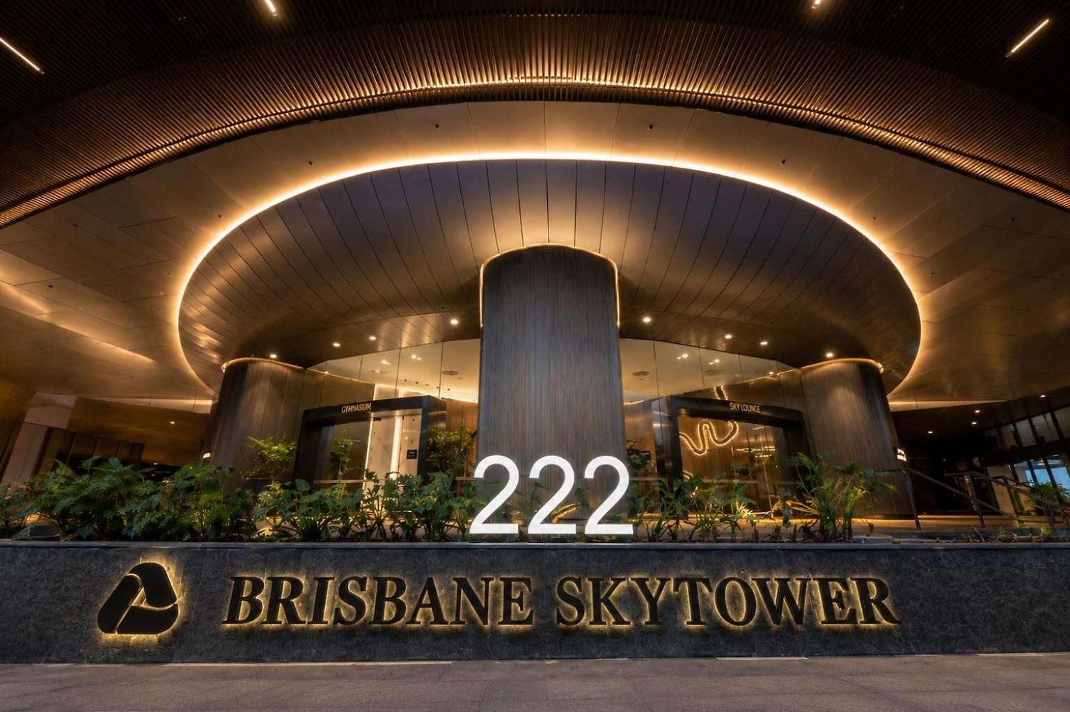 Apartment Skytower Level 53 Free Parking Sleeps 5 Cbd