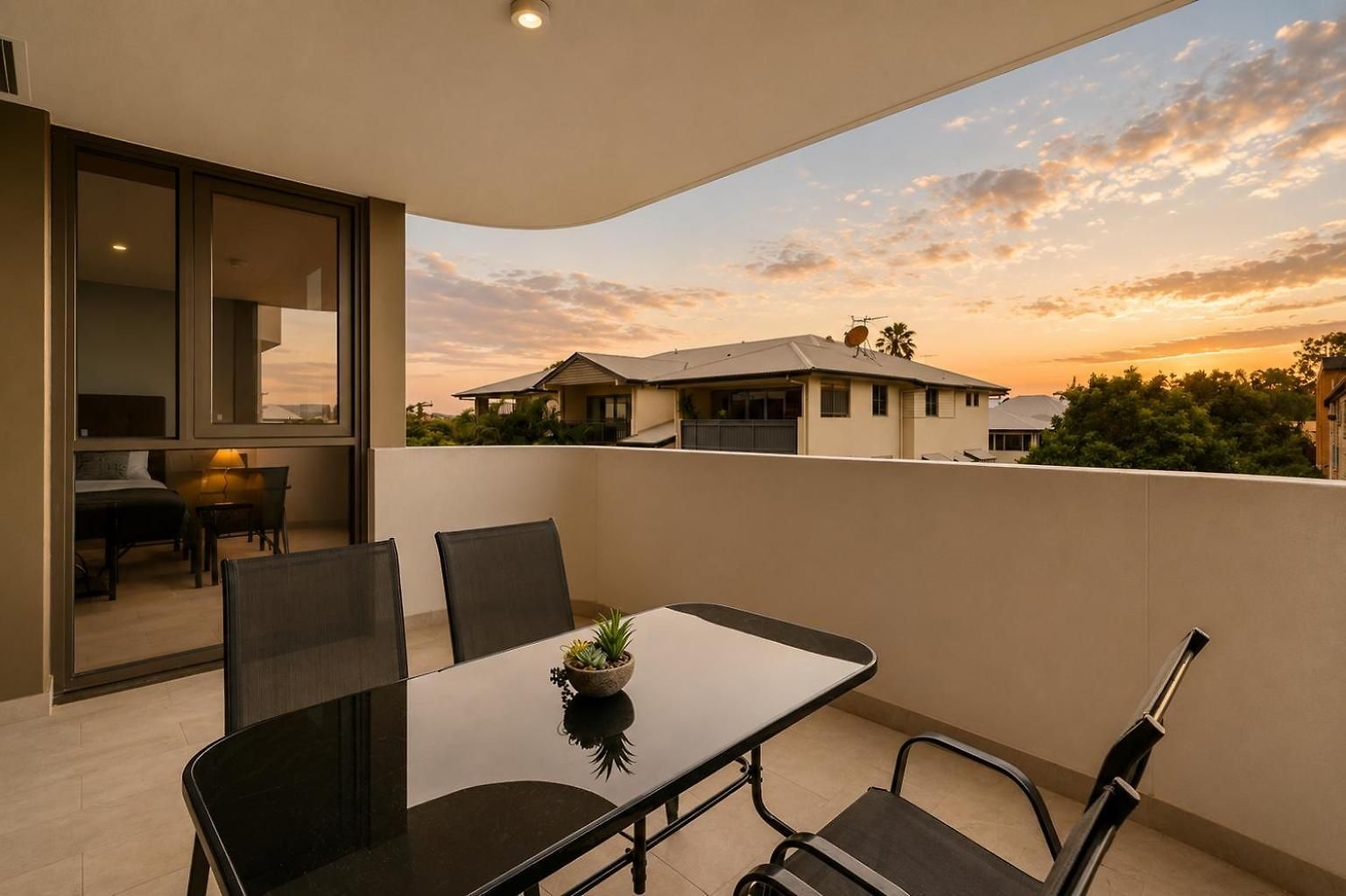 Riverside Modern 2br East With Parking Apartment *