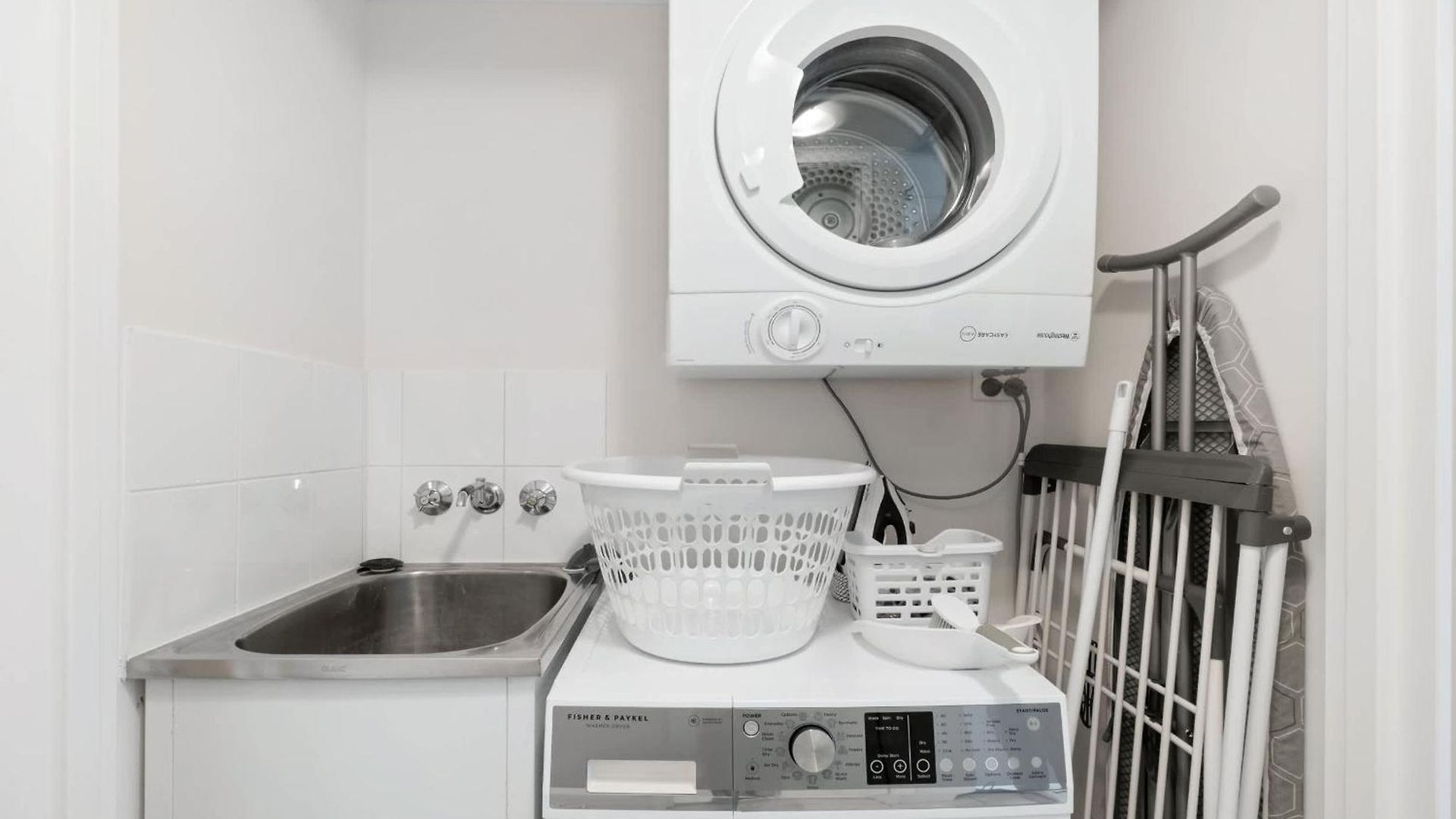 Oasis 2bed-1bath-1car-views Apartment Brisbane
