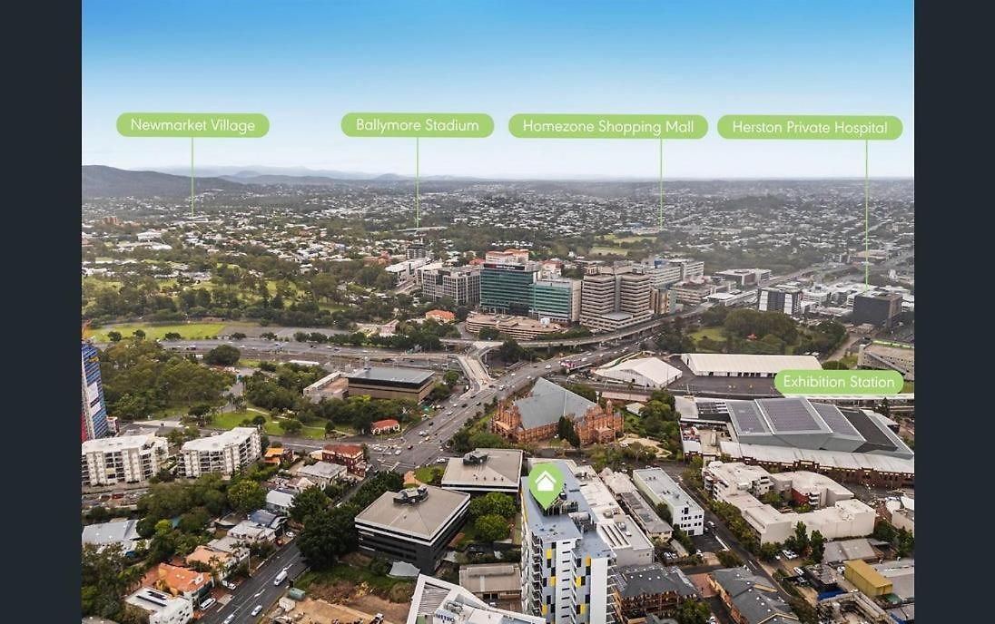 Penthouse Sleep 6 - Cbd Views - Pools - Games - Baby Brisbane
