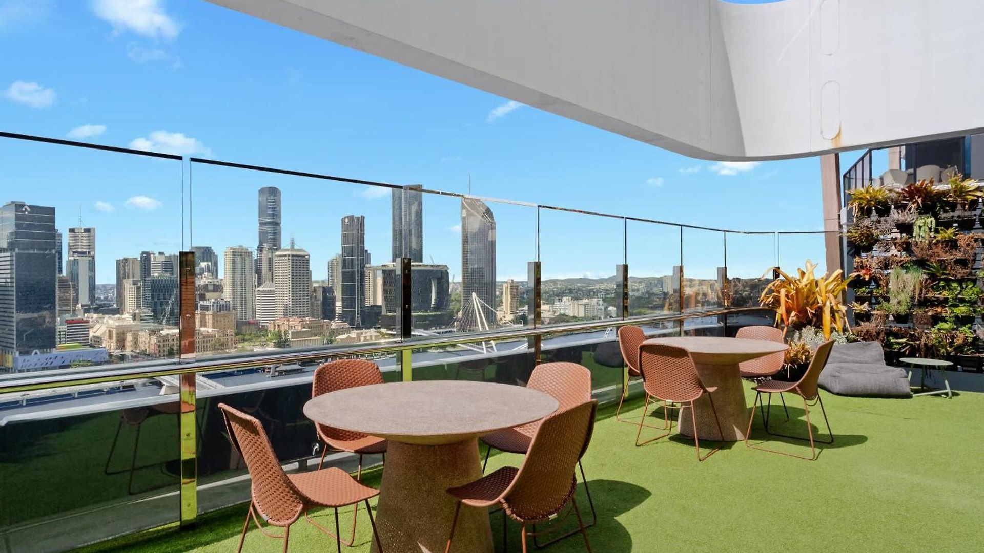 Fab! Skyline Cbd Views Over South Bank