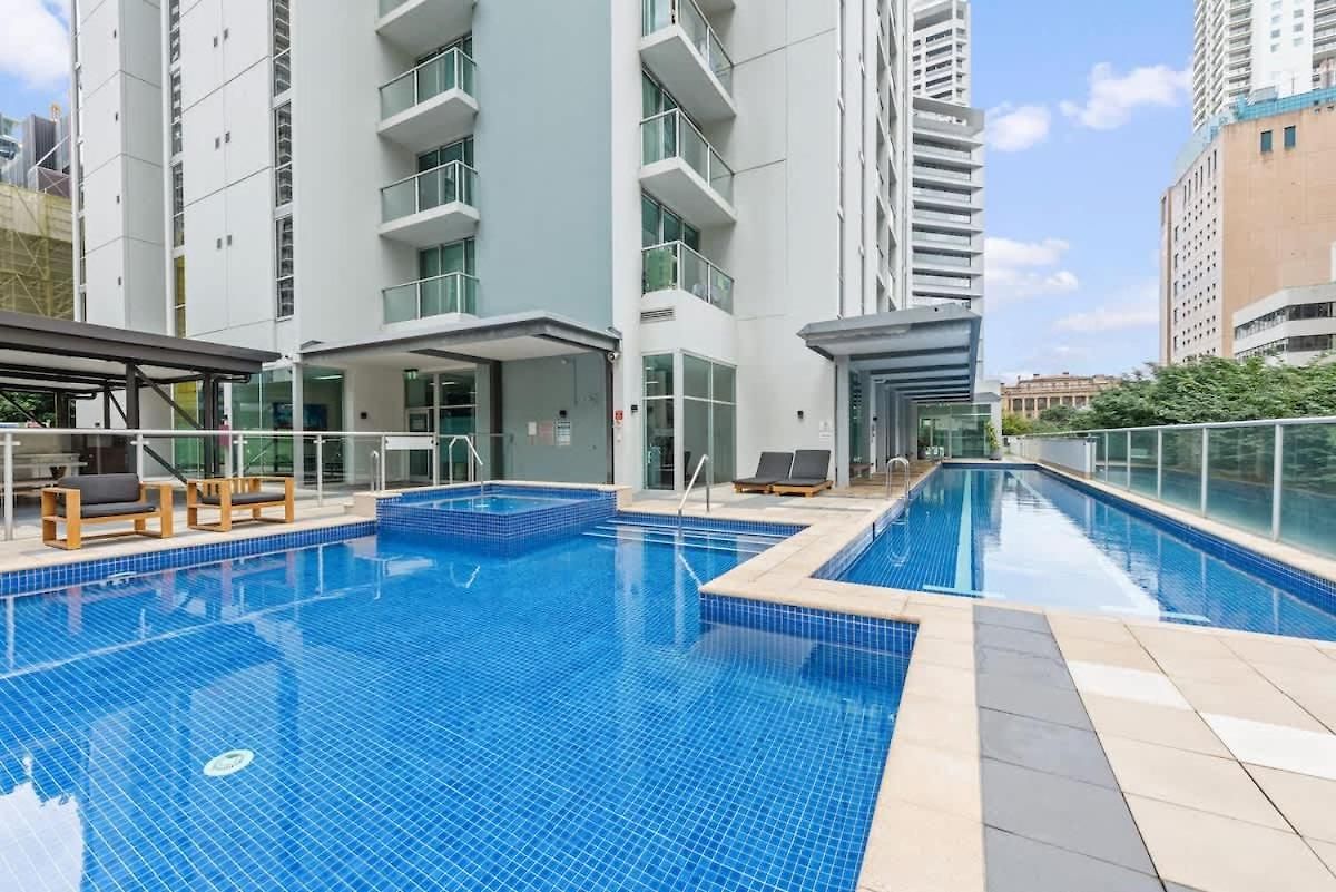 Escape 2bed-2bath-1car-pool-views - Cbd *